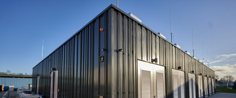 Sieć autonomiczna dla regionu Bordesholm: zasilanie elektryczne także w razie awarii sieci.